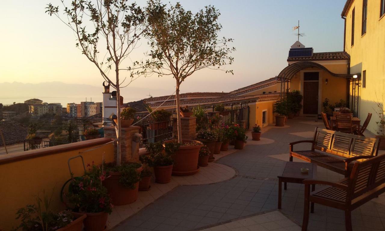 La Terrazza B&B Россано Екстер'єр фото